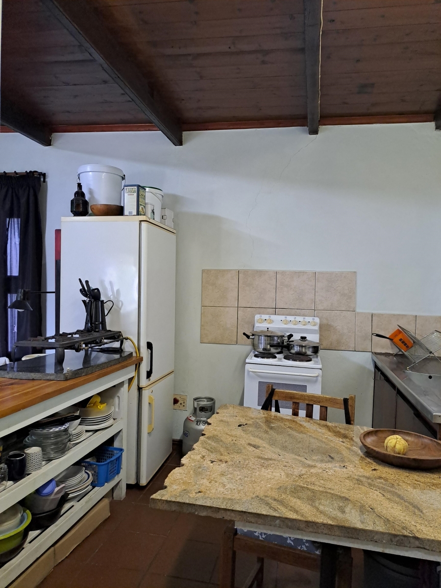 To Let 1 Bedroom Property for Rent in Strand Central Western Cape